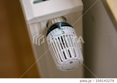 ヨーロッパの暖房器具、セントラルヒーティング 109143279