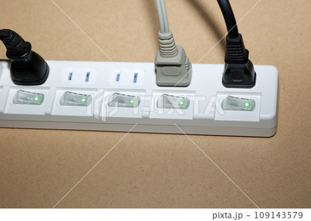 コンセント、ACタップ、タップ、AC、電気、接続、電化製品、プラグ、省エネ、家電、家電製品、パワー 109143579