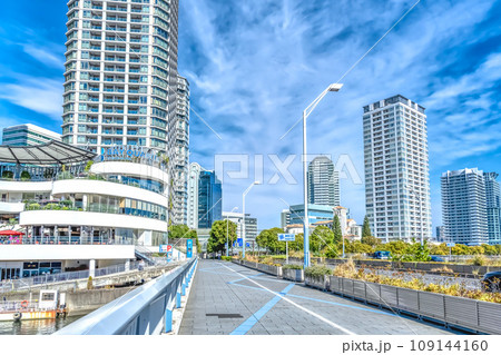 横浜の都市風景 横浜ベイクォーター 横浜の都市風景 横浜ベイクォーター 109144160