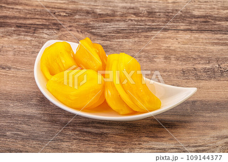 Canned Jackgruit in the bowl Canned Jackgruit in the bowl 109144377