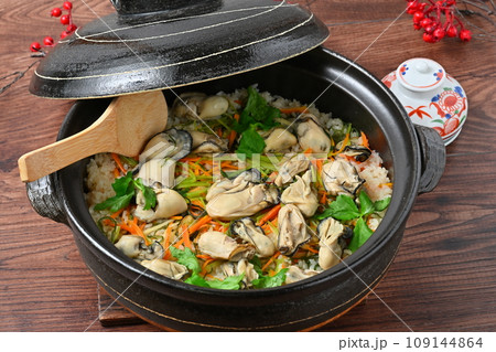 牡蠣飯、牡蠣めし、牡蠣メシ、牡蠣ごはん、牡蠣ご飯、土鍋ご飯、牡蠣の炊き込みご飯。 109144864