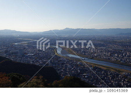長良川のある風景。 109145369
