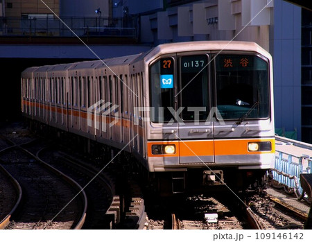 東京メトロ銀座線01系　第37編成　渋谷 109146142