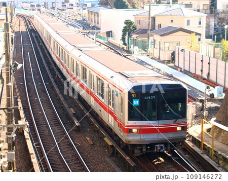 東京メトロ丸ノ内線02系 茗荷谷付近 東京メトロ丸ノ内線02系 茗荷谷付近 109146272