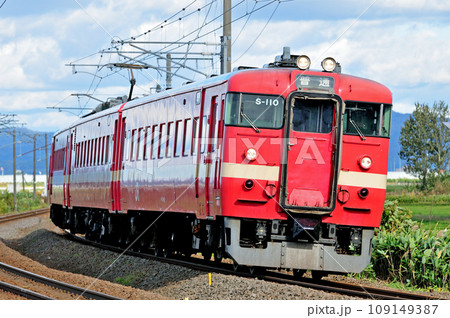函館本線 深川ー妹背牛 JR北海道 711系 S-110編成(札幌) 函館本線 深川ー妹背牛 JR北海道 711系 S-110編成(札幌) 109149387