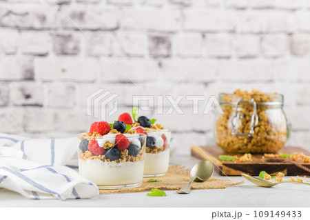 Granona with red fruits homemade yogurt Granona with red fruits homemade yogurt 109149433