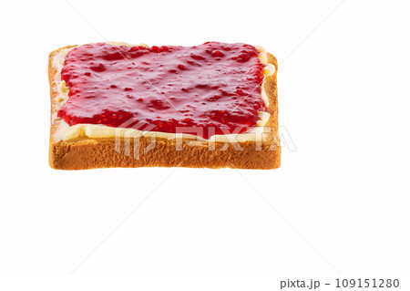 Toast with raspberry jam and butter isolated on white background. With clipping path. 109151280