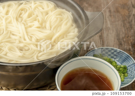 釜揚げうどん　土鍋 109153700