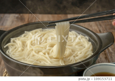 釜揚げうどん　土鍋　箸あげ 109153711