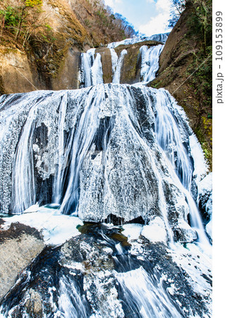 茨城 袋田の滝　凍結した滝 109153899