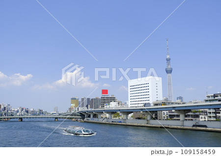 【東京】隅田川とスカイツリー 【東京】隅田川とスカイツリー 109158459