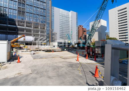 《福岡県》2023年11月の福岡市中央区（福岡市役所付近） 109158462