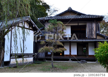大分県竹田市「歴史の道」の散策コースの景観 「旧竹田荘」 大分県竹田市「歴史の道」の散策コースの景観 「旧竹田荘」 109160758