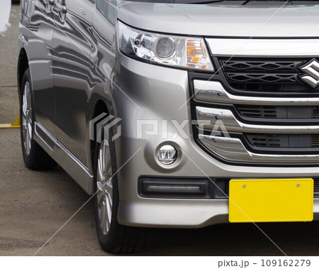 自動車イメージ　スズキ初代スペーシアカスタムZのフロントマスク 109162279