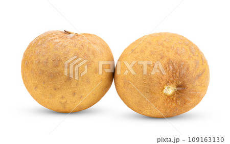 longan isolated on white background longan isolated on white background 109163130