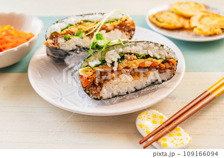 韓国料理チャプチェ おにぎらず 韓国料理チャプチェ おにぎらず 109166094