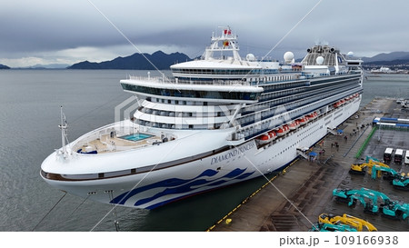 ダイヤモンドプリンセス号空撮_No10 ダイヤモンドプリンセス号空撮_No10 109166938