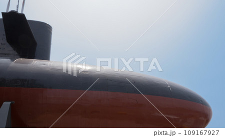 海上自衛隊ゆうしお型潜水艦の艦首とセイル 海上自衛隊ゆうしお型潜水艦の艦首とセイル 109167927