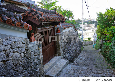 首里の古道 金城町石畳道（シマシービラ） 109170289