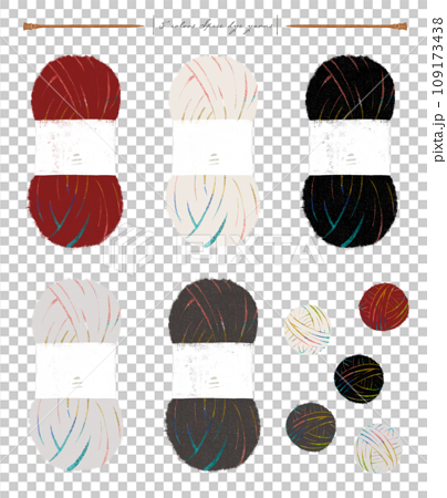 5色のふわふわした段染め毛糸とアンティークな木製棒針のセット 109173438
