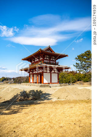多賀城南門　多賀城外郭南門　宮城県多賀城市 109174939