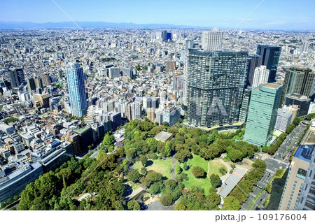 東京都庁南展望室からの眺め(北西方向、中野方面) 東京都庁南展望室からの眺め(北西方向、中野方面) 109176004