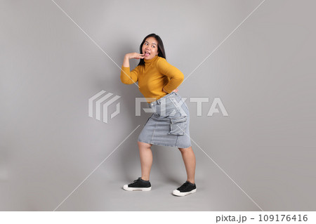 Southeast Asian Woman 109176416