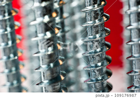 screw on blur background 109176987