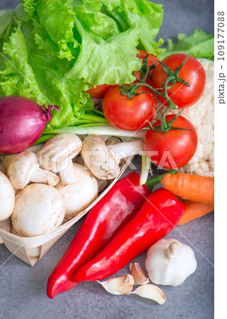 fresh tasty vegetables fresh tasty vegetables 109177088