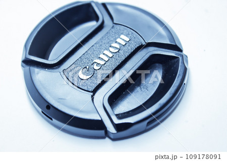 A picture of dslr lens cover isolated on white background 109178091