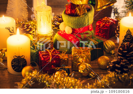 【素材】クリスマスイメージ 109180816