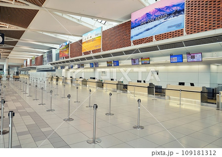 新千歳空港 出発ロビー 109181312