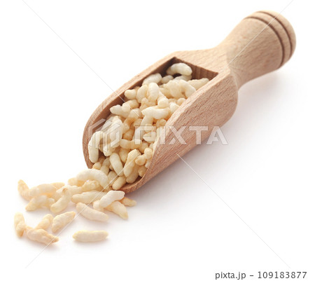 Puffed rice 109183877