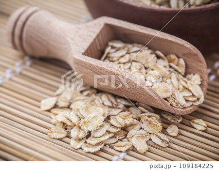 Whole oats 109184225