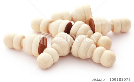 Wooden pawn for chess game Wooden pawn for chess game 109185072