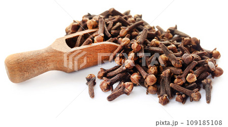 Organic cloves Organic cloves 109185108