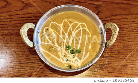 インド・ネパール料理のチキンバターカレー インド・ネパール料理のチキンバターカレー 109185458