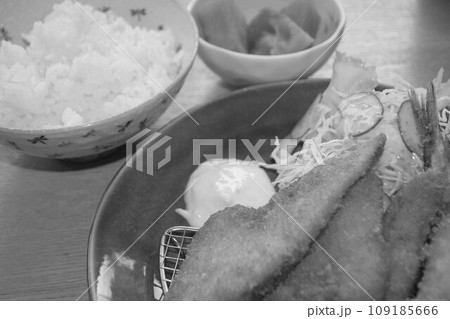 ミックスフライ定食 ミックスフライ定食 109185666