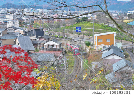 錦秋のLRT 109192281