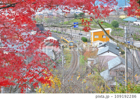 錦秋のLRT 109192286