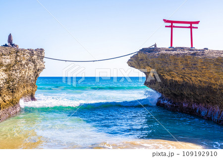白浜神社の鳥居 109192910