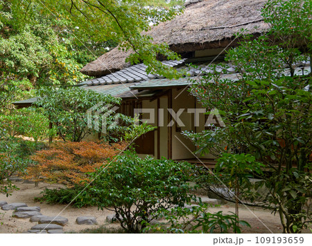 回遊式大名庭園 特別名勝栗林公園 茶室旧日暮亭 回遊式大名庭園 特別名勝栗林公園 茶室旧日暮亭 109193659