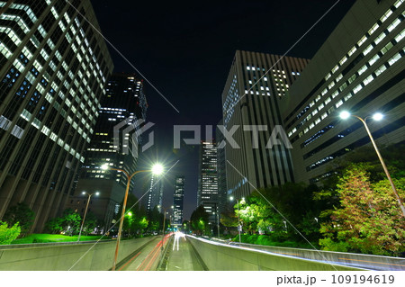 【大阪府】大阪ビジネスパークとの夜景 【大阪府】大阪ビジネスパークとの夜景 109194619