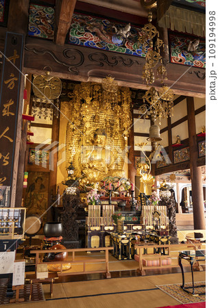 九品仏浄真寺・釈迦如来坐像 109194998