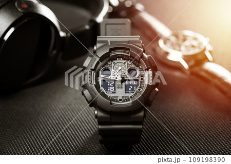 wristwatch for men 109198390