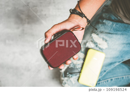 wireless portable speaker wireless portable speaker 109198524