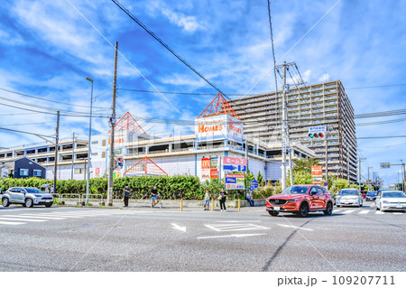 川崎市の都市風景　東門前駅 109207711