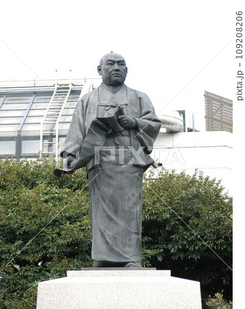 東京都港区高輪の泉岳寺にある大石内蔵助良雄銅像 109208206