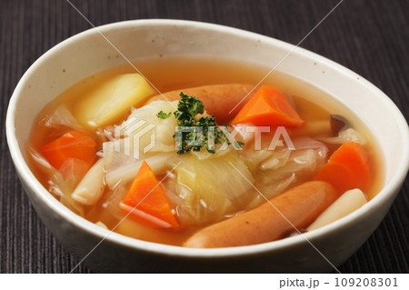 野菜のコンソメスープ 109208301
