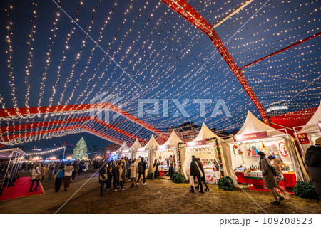 横浜赤レンガ倉庫　クリスマスマーケット　2023 109208523